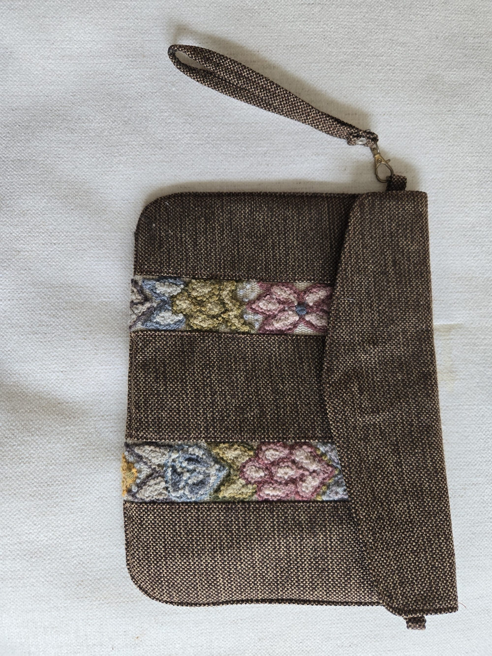 Brown Floral-Accent Wristlet Clutch - Women Bags